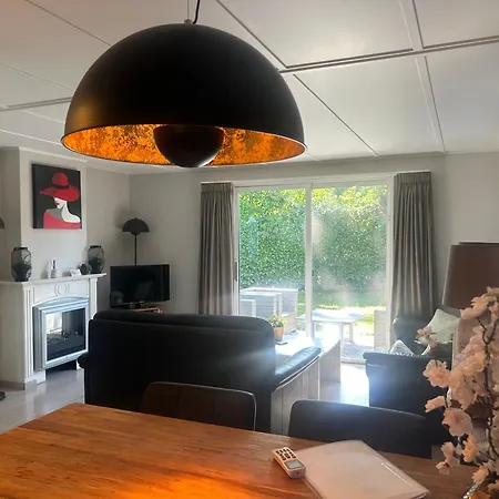 Boshuisje Met Airco En 2 Slaapkamers! *
